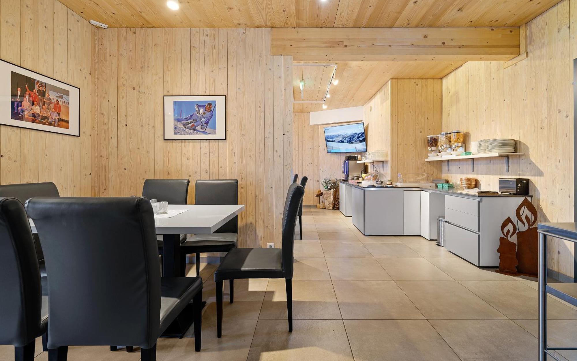 Zell Am Aparthotel *